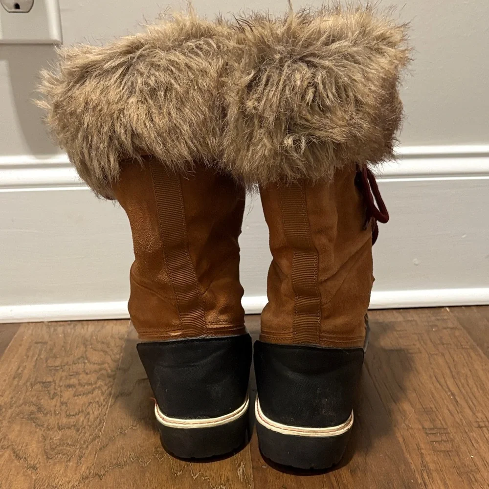 Aldo Black Rugged Sole Boots with fur size 10 - Picture 3 of 4